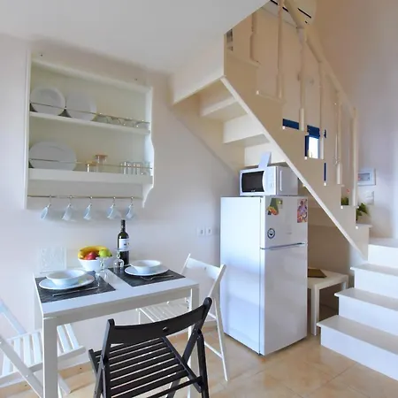 Rodakas 3* Akrotírion