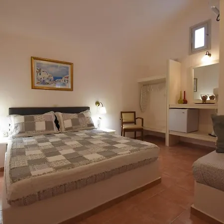 Rodakas 3* Akrotírion