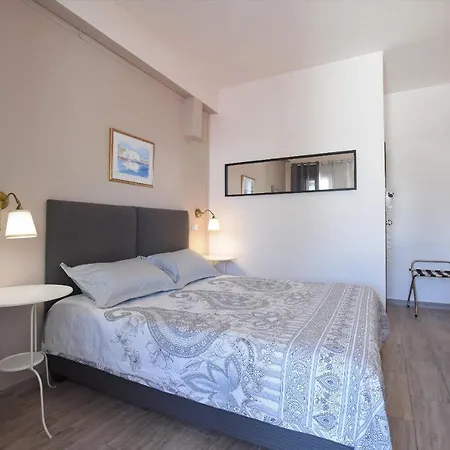 Rodakas 3* Akrotírion