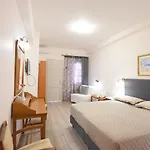 호텔 Rodakas