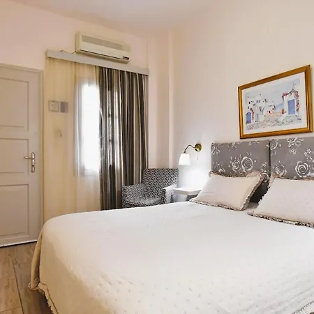 Rodakas 3* Akrotírion