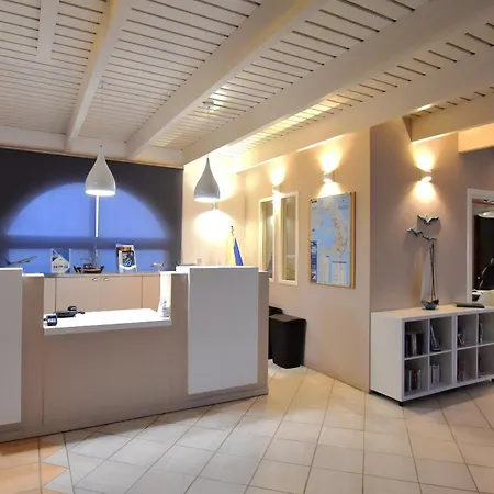 Rodakas Hotel Akrotírion