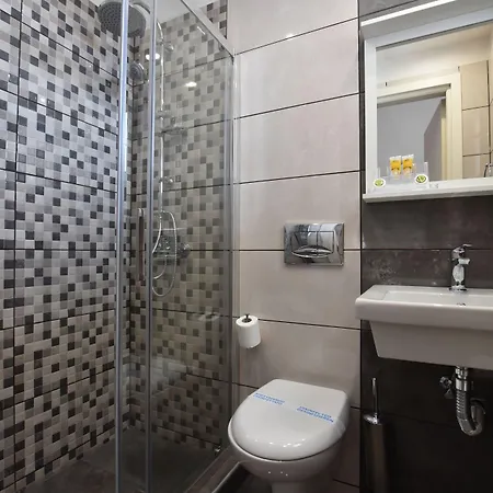 Rodakas 3* Akrotírion