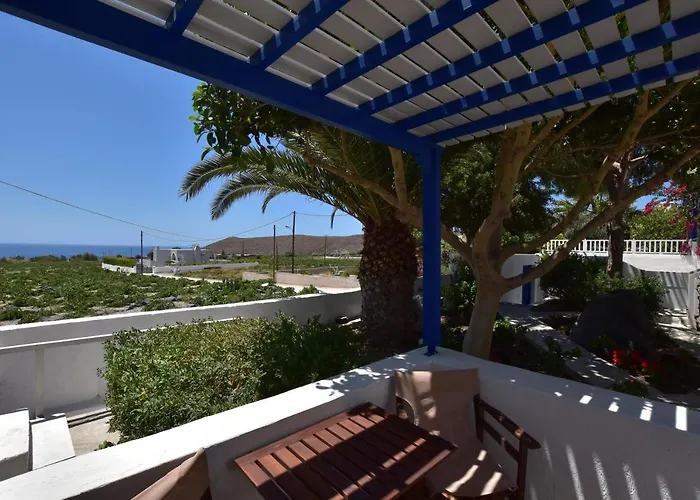 Rodakas Hotel Akrotiri (Santorini)