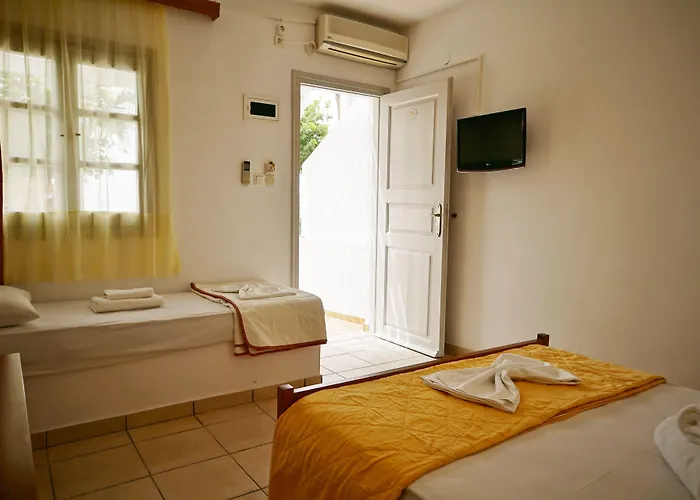 洛达卡斯酒店 Akrotírion