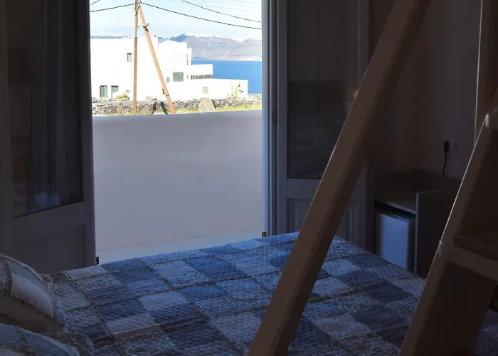 Rodakas Akrotiri (Santorini)