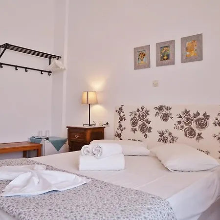 Ξενοδοχείο Rodakas 3*